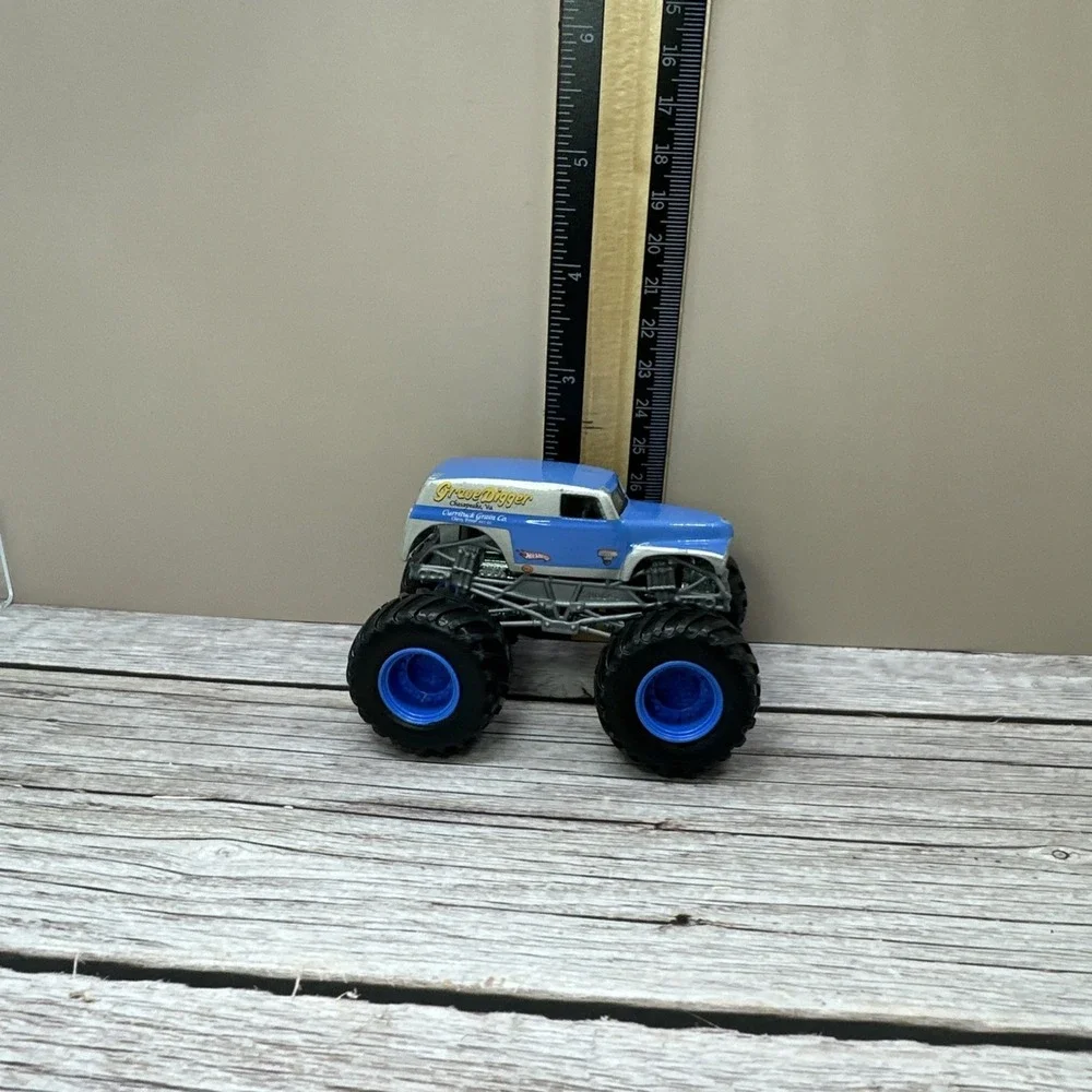 Hot Wheels monster jam